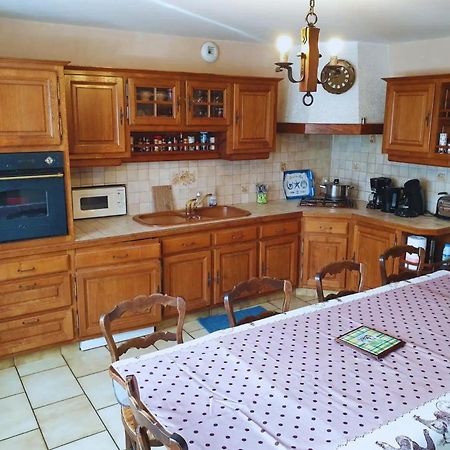 Maison En Pierre Au Milieu Du Bocage Coulouvray-Boisbenâtre Dış mekan fotoğraf